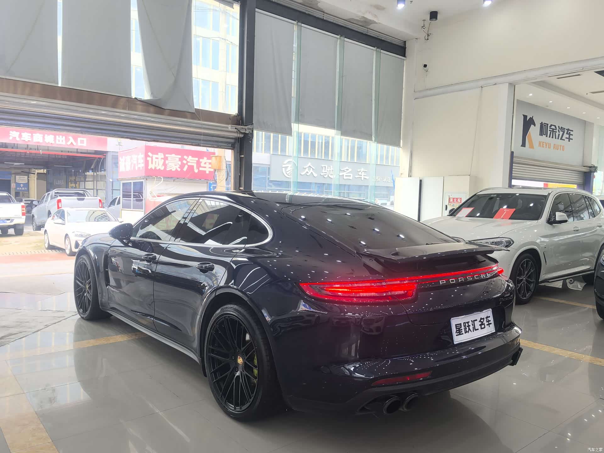 Porsche Panamera, 2017 4