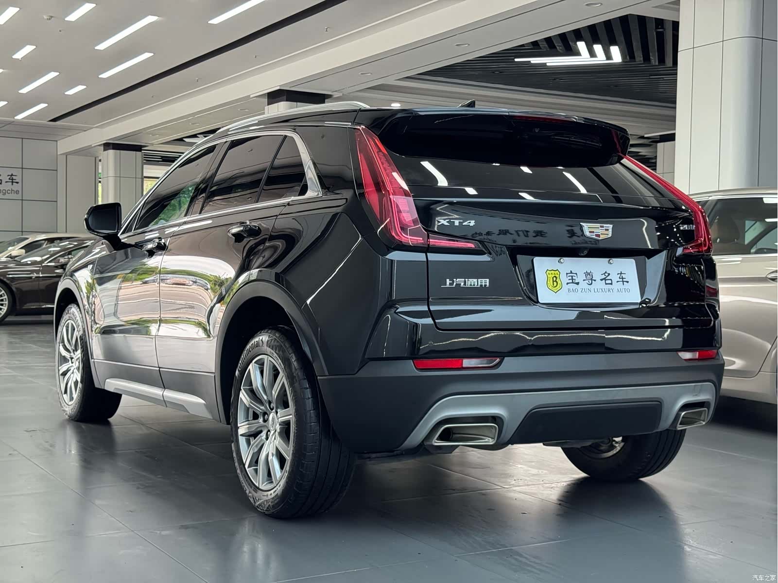 Cadillac XT4, 2022 6