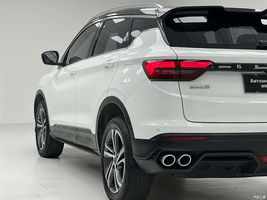 Geely Coolray, 2021 9