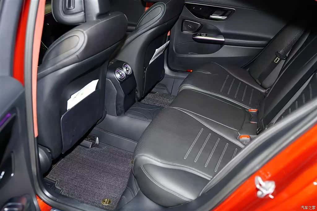 Mercedes-Benz C-Class, 2022 15
