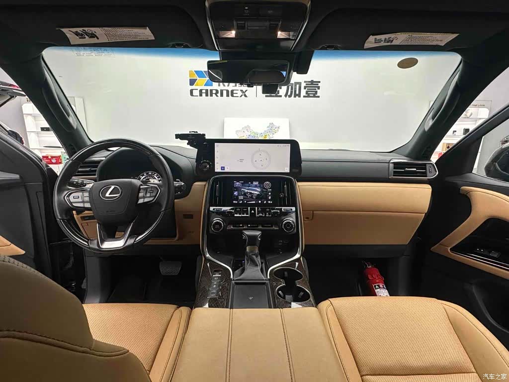 Lexus LX, 2024 8