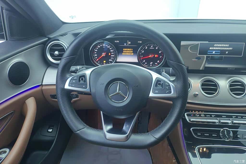 Mercedes-Benz E-Class, 2017 15