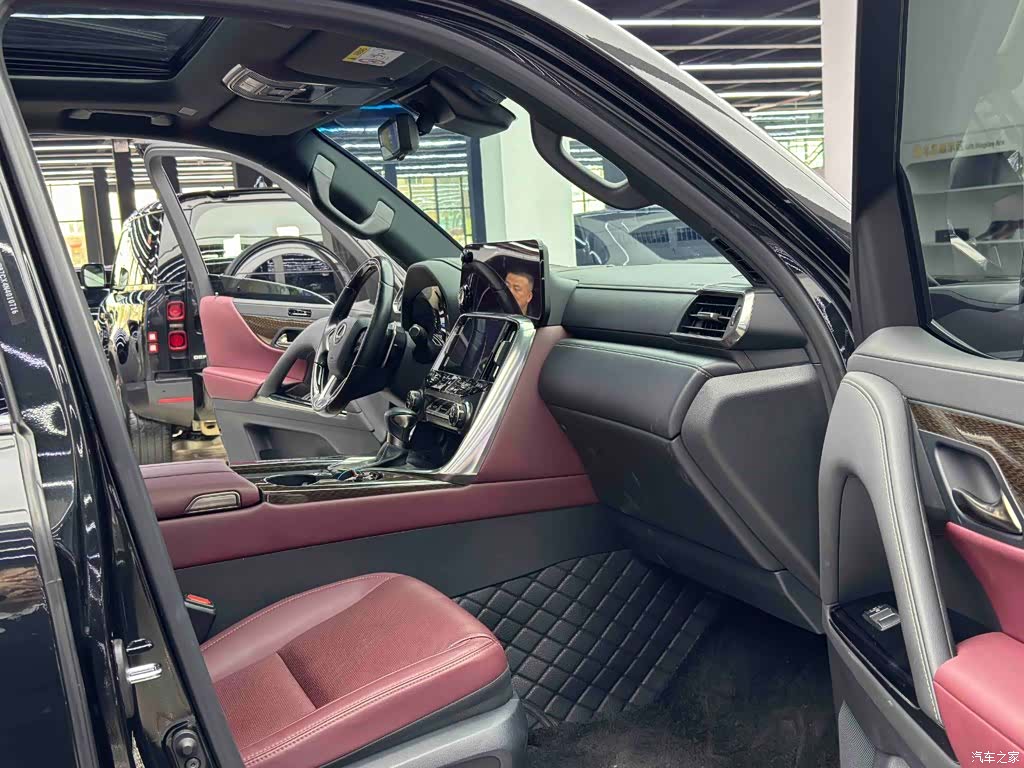 Lexus LX, 2023 8
