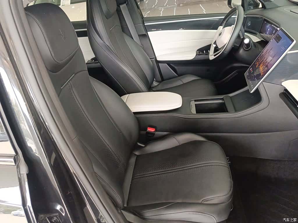 Geely Galaxy L7, 2023 20