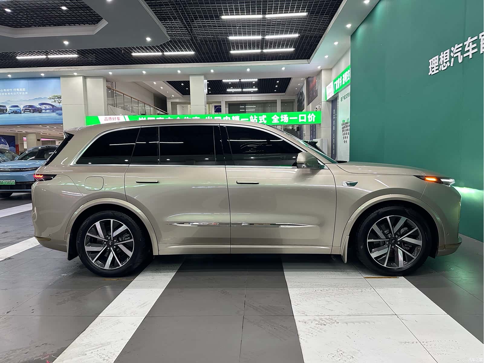 Li Auto L8, 2023 24