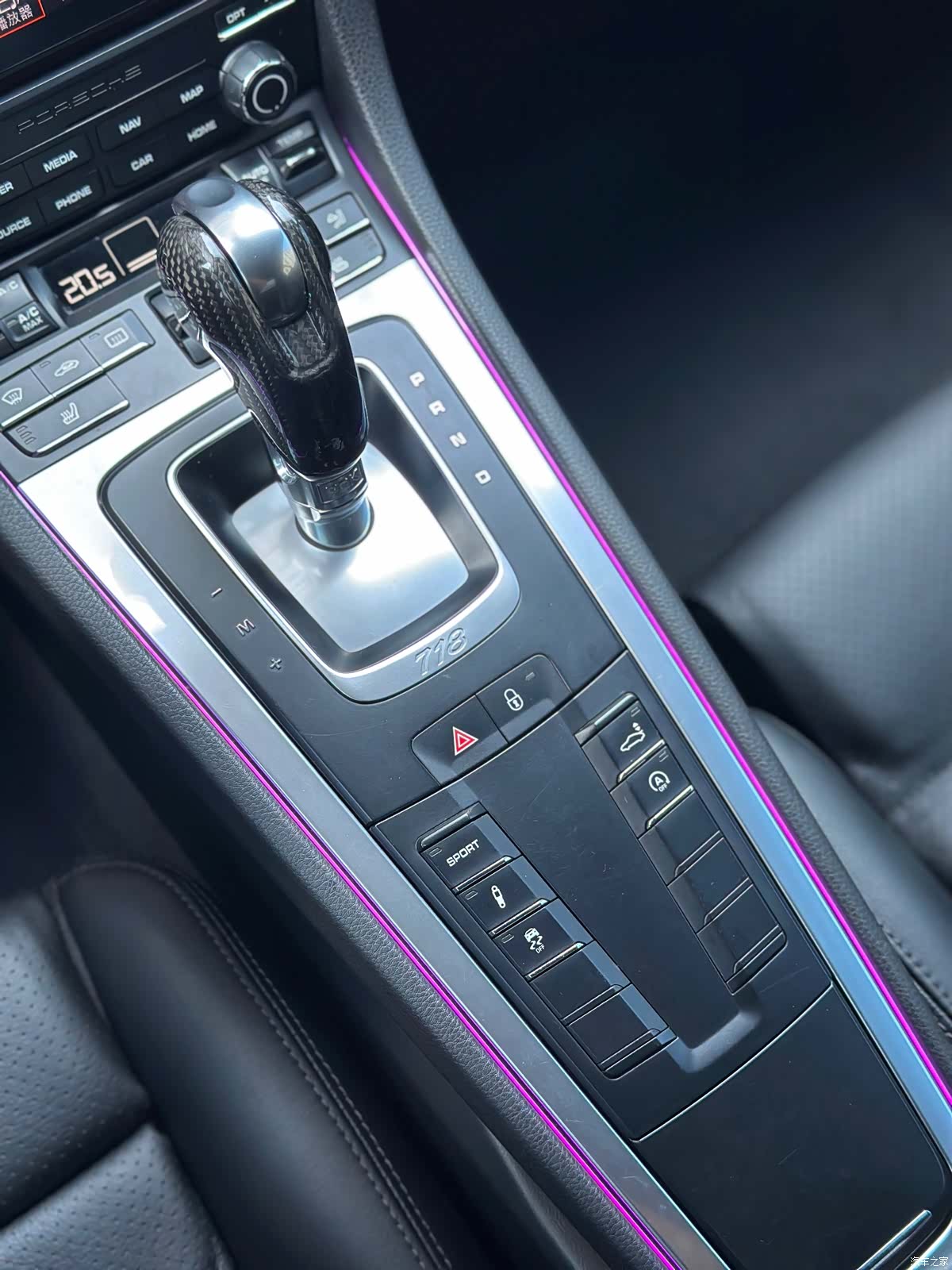 Porsche Cayman, 2017 8