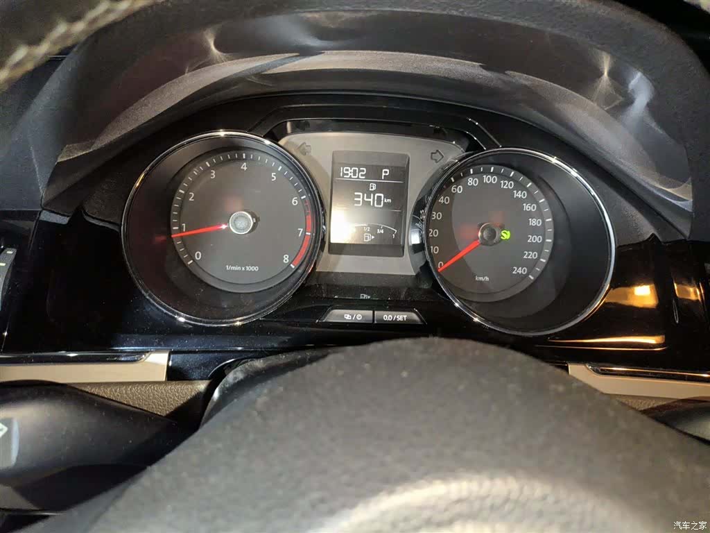 Volkswagen Bora, 2014 4