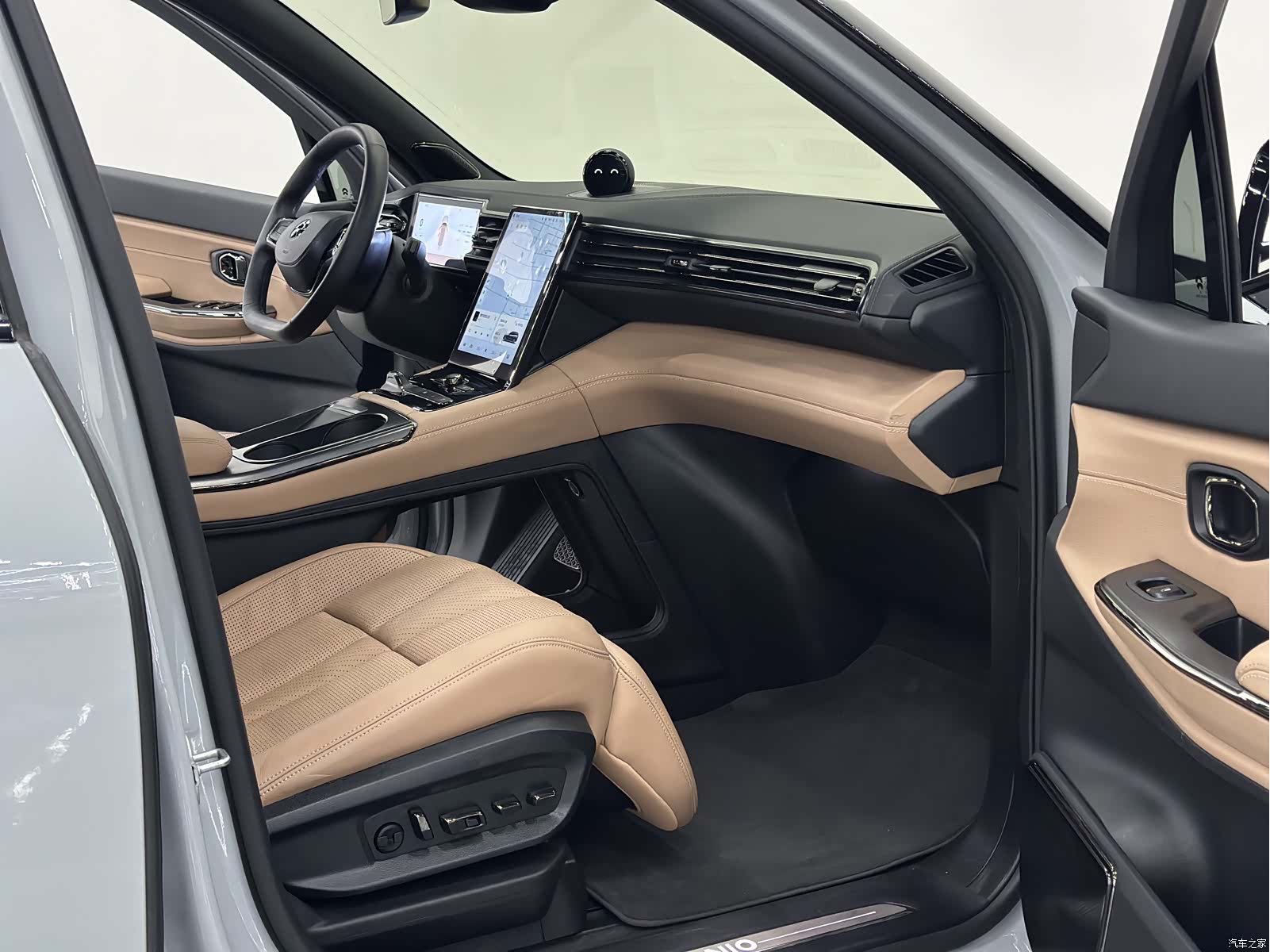 NIO ES8, 2021 8