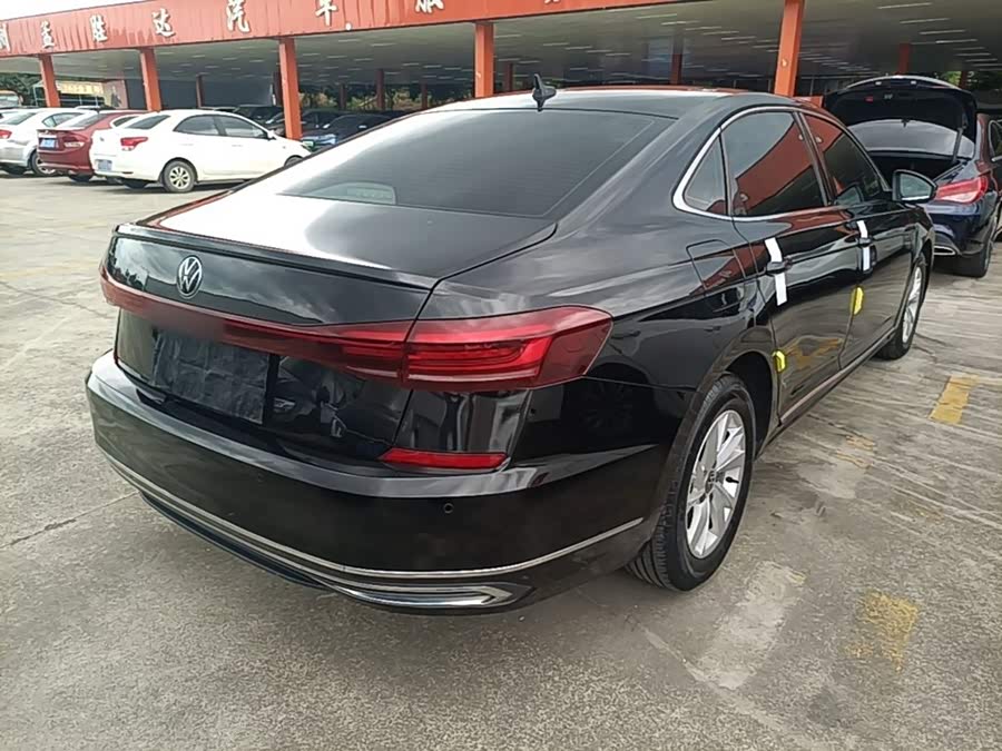 Volkswagen Passat 2022, фото 4