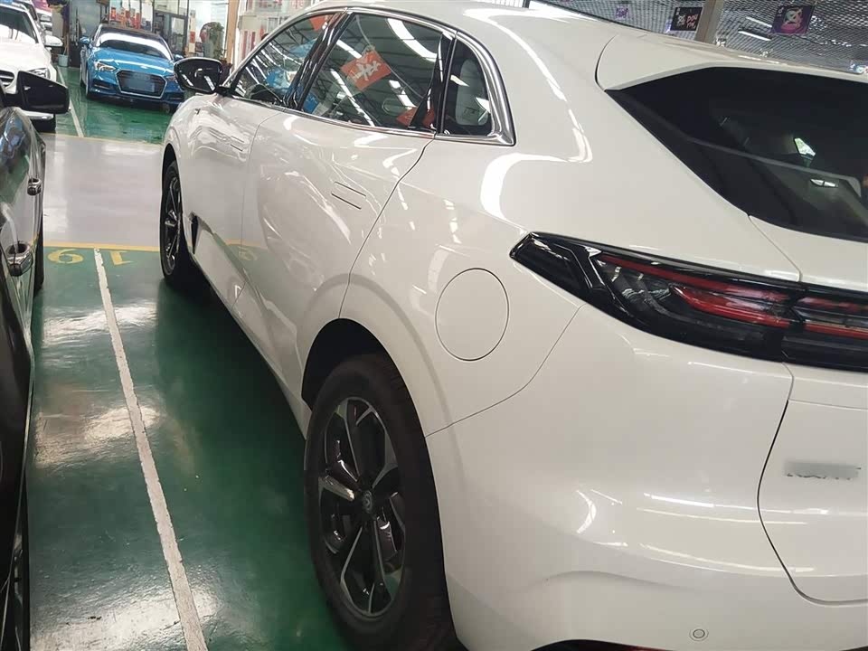 Changan UNI-K Smart iDD