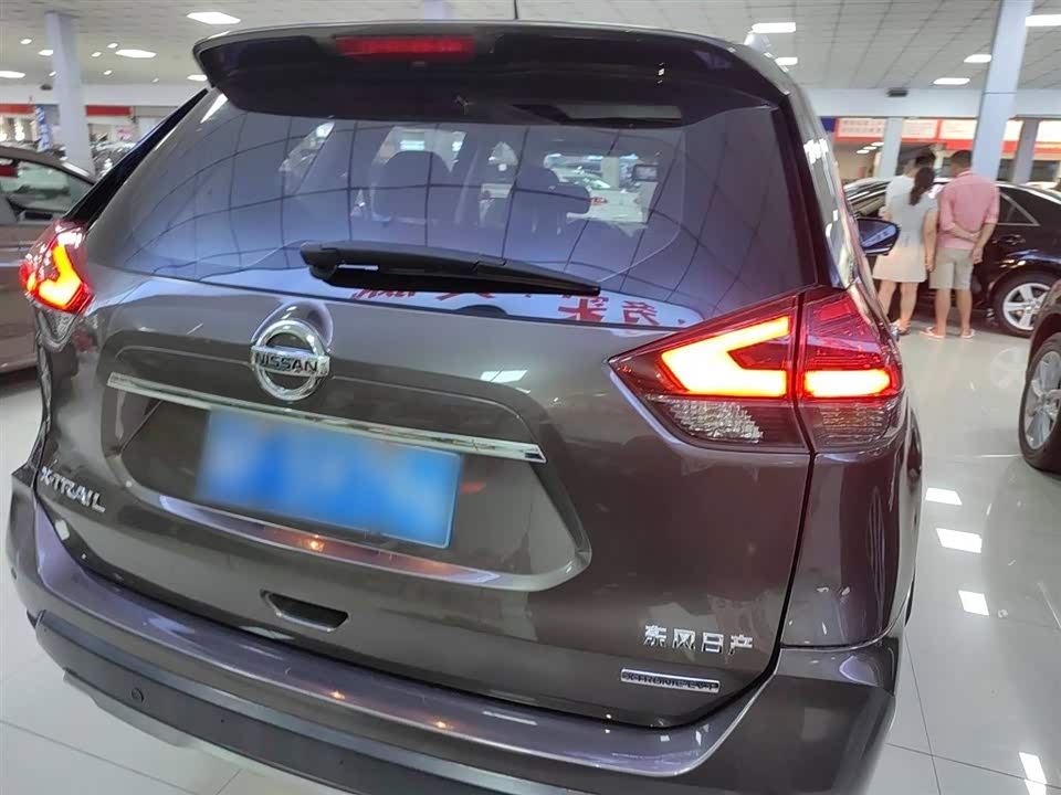 Nissan Qijun