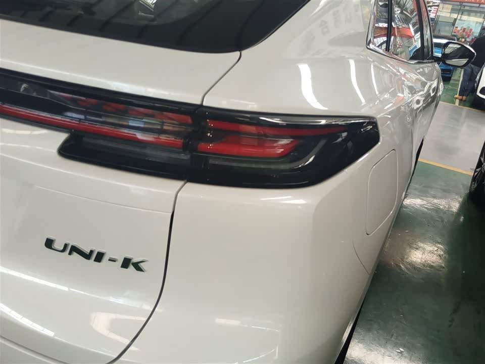 Changan UNI-K Smart iDD