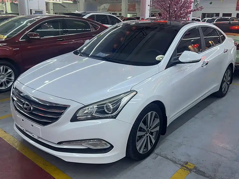 Hyundai Name picture