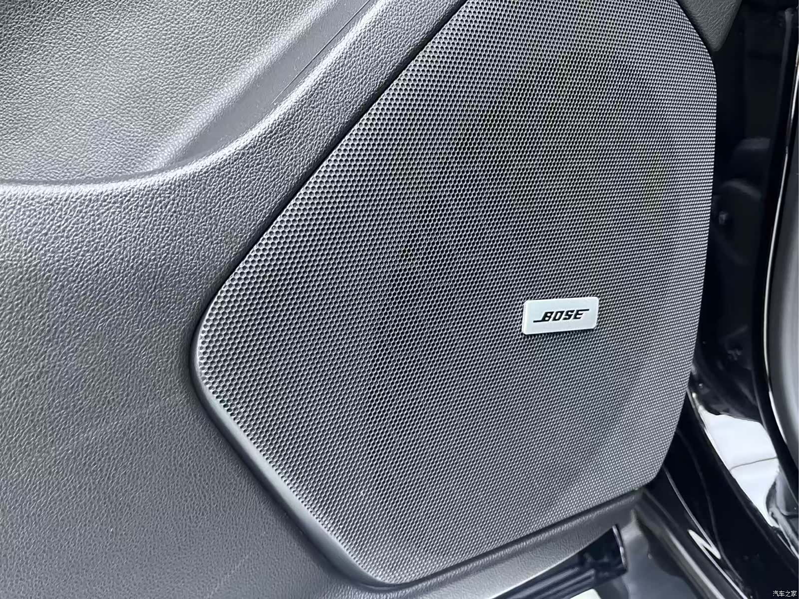 Cadillac XT5, 2020 10