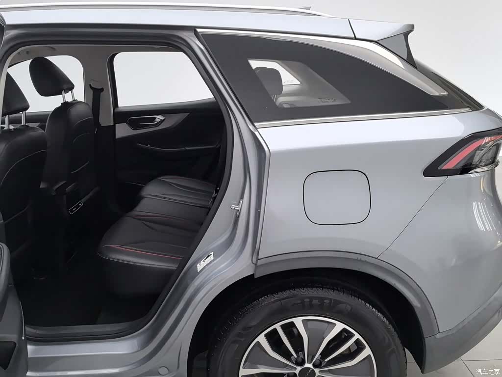 BAIC X7, 2021 15
