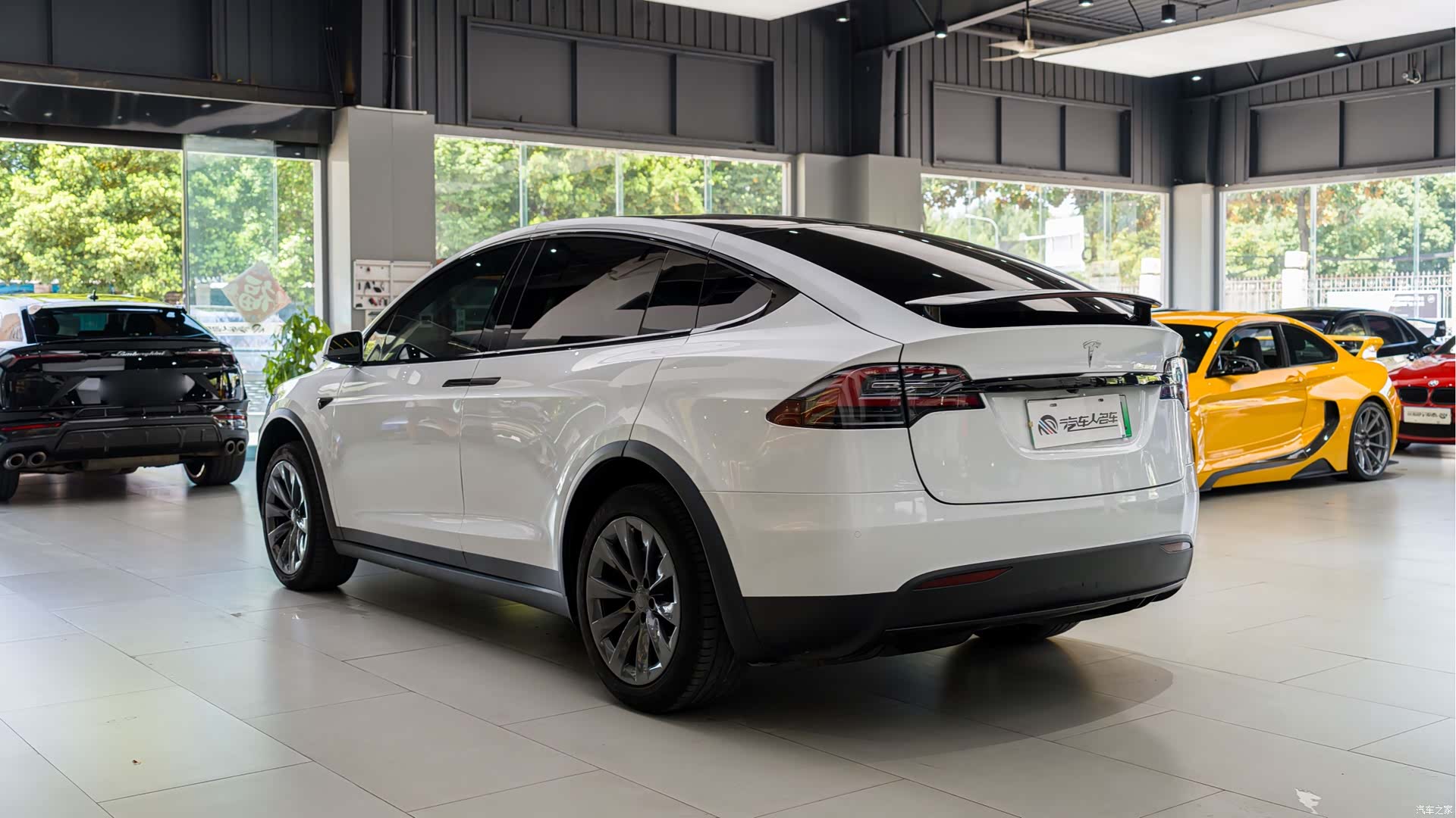 Tesla Model X, 2017 13