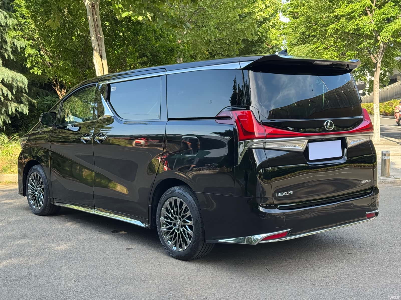Toyota Vellfire, 2023 9