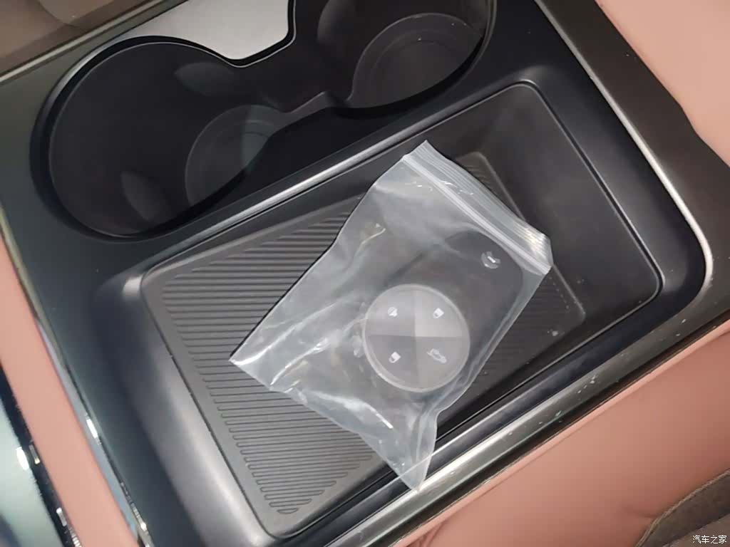 NIO EC6, 2022 9