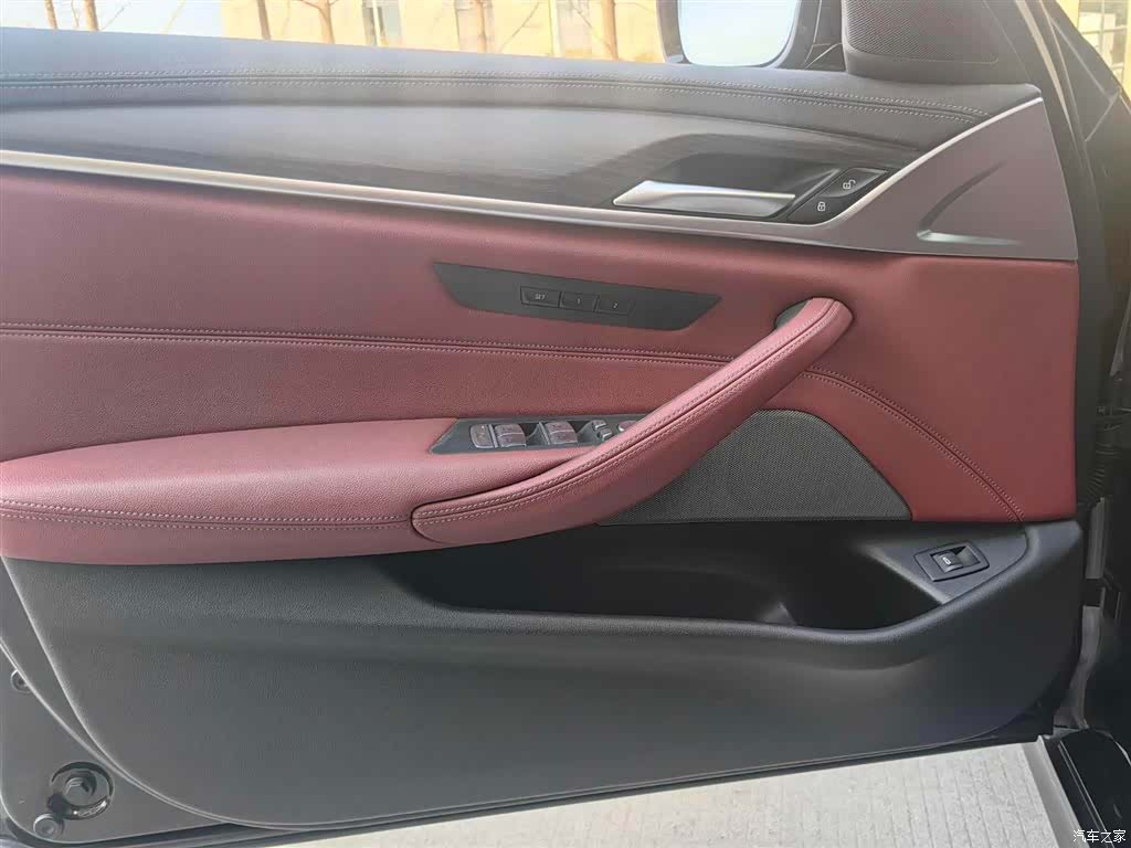 BMW 5 Series, 2021 13