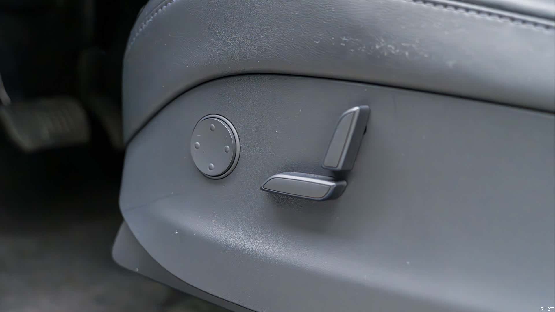Tesla Model X, 2017 18