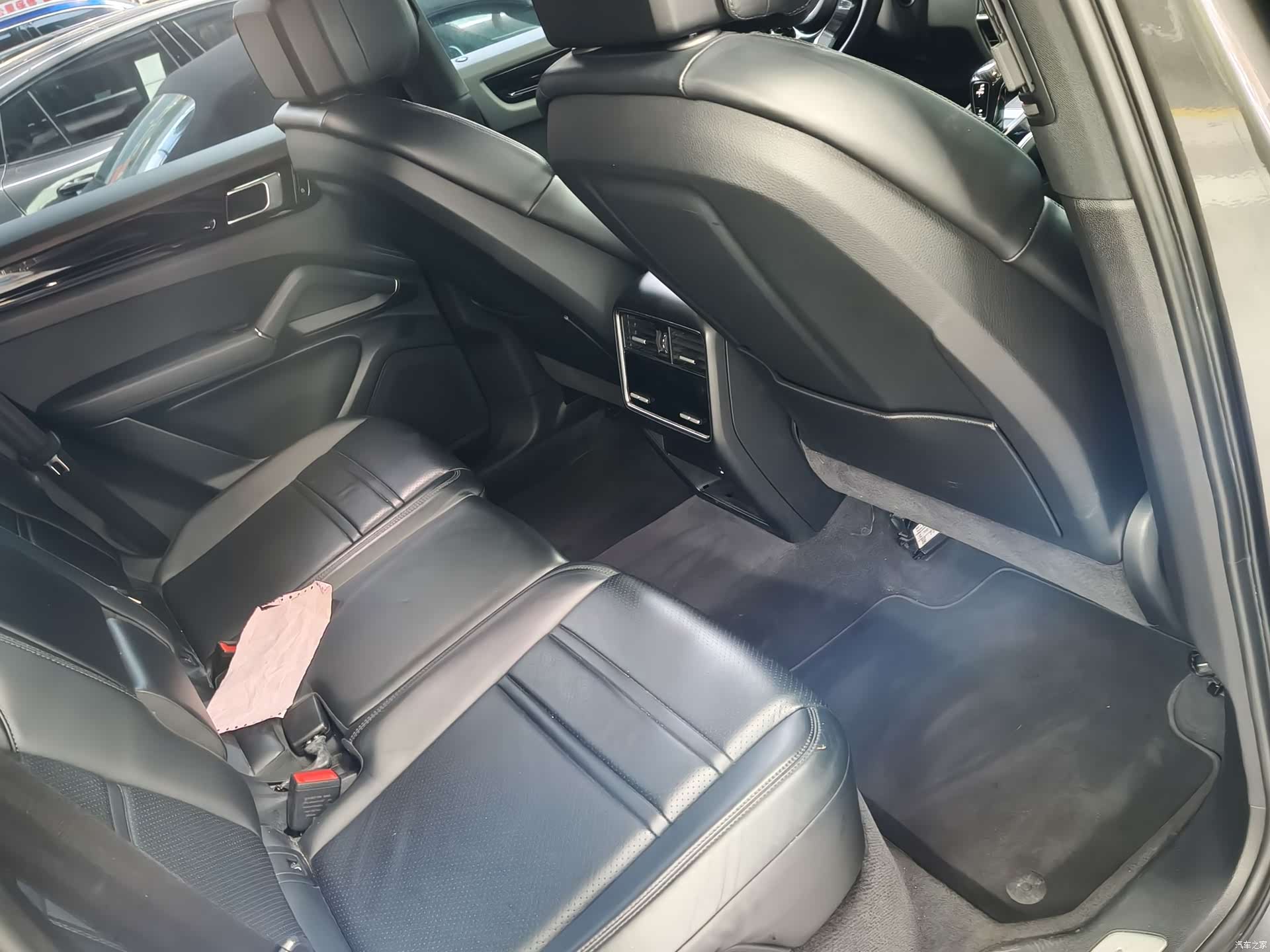 Porsche Cayenne, 2019 все фото