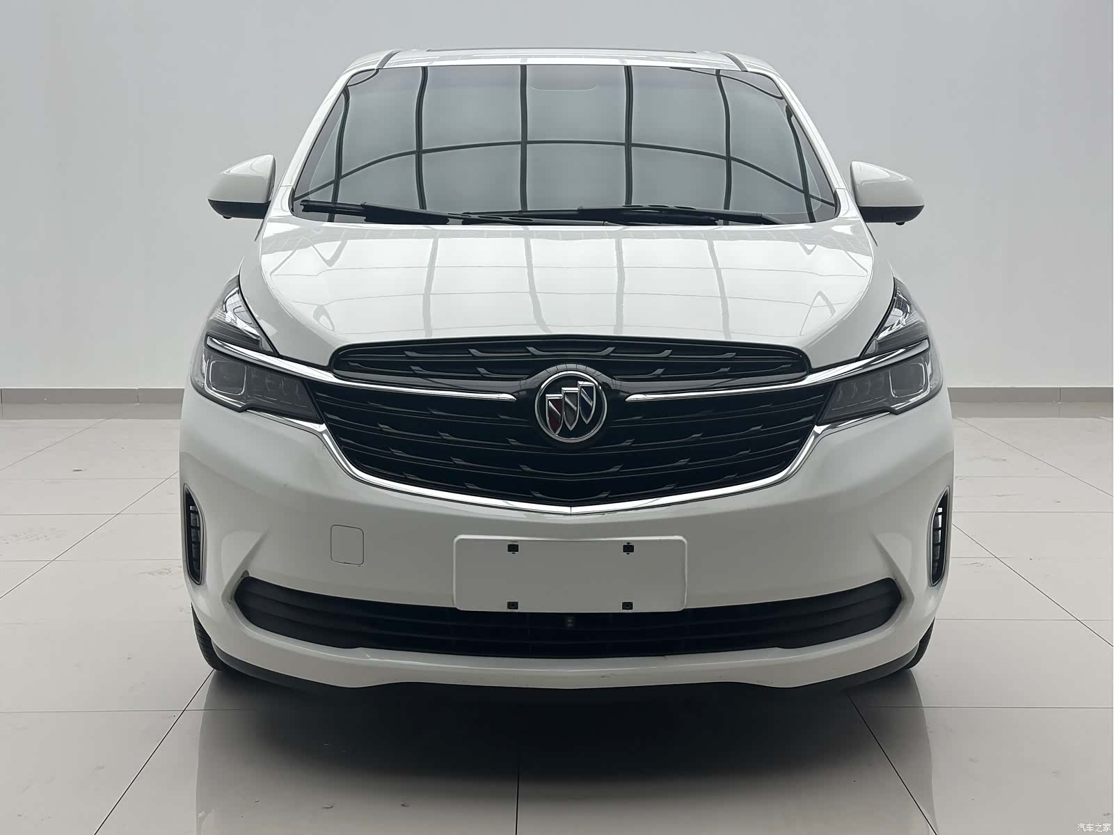 Buick GL8, 2020 3
