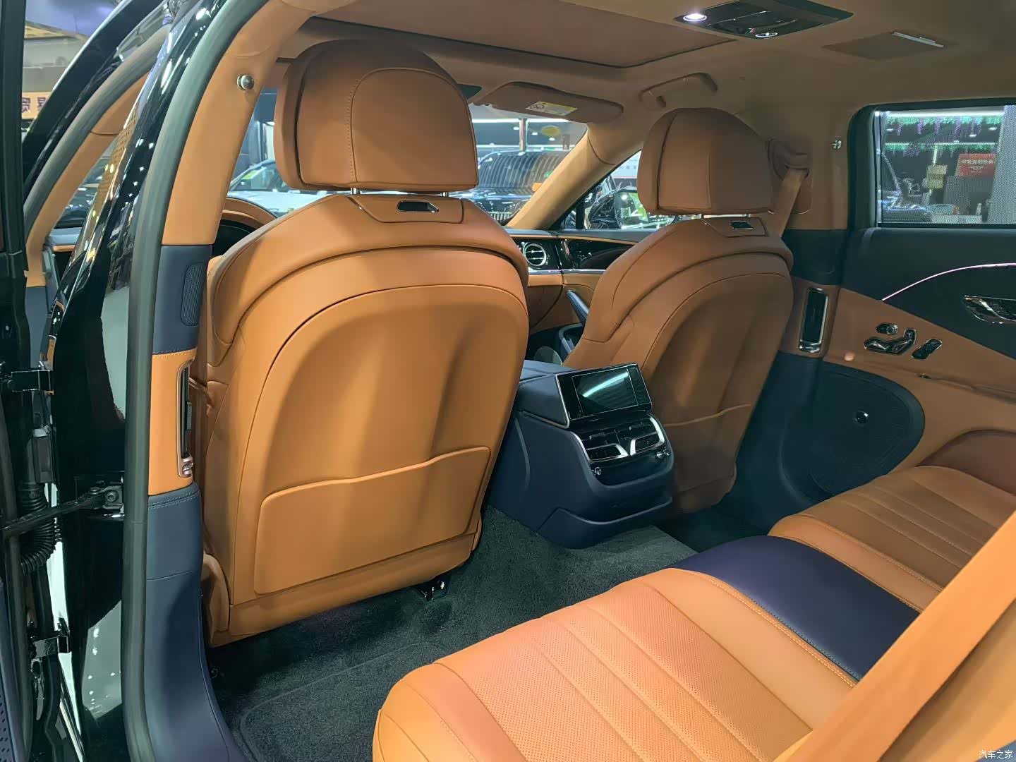 Bentley Flying Spur, 2026 7