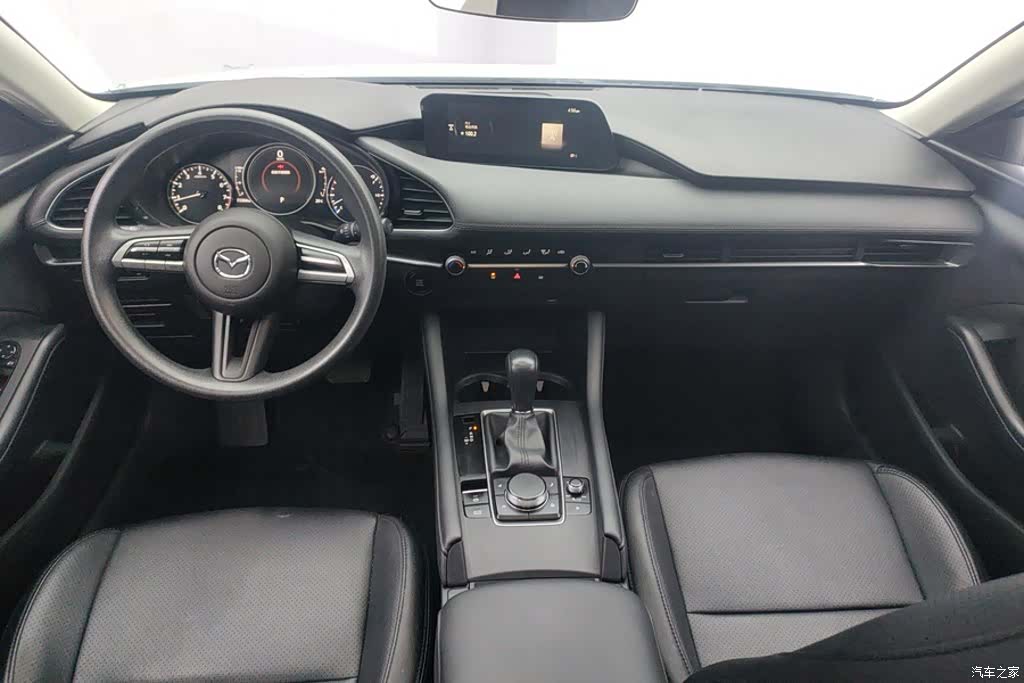 Mazda Mazda3, 2021 12