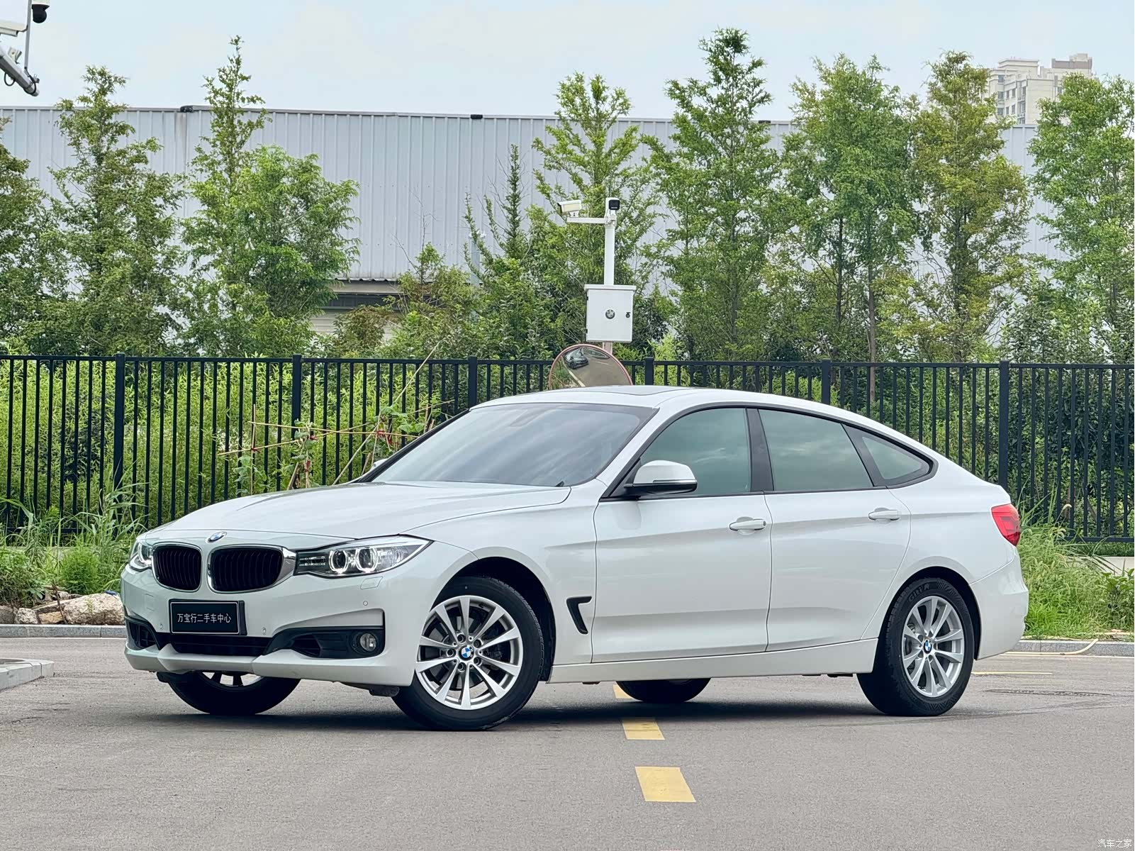 BMW 3 Series, 2016 1