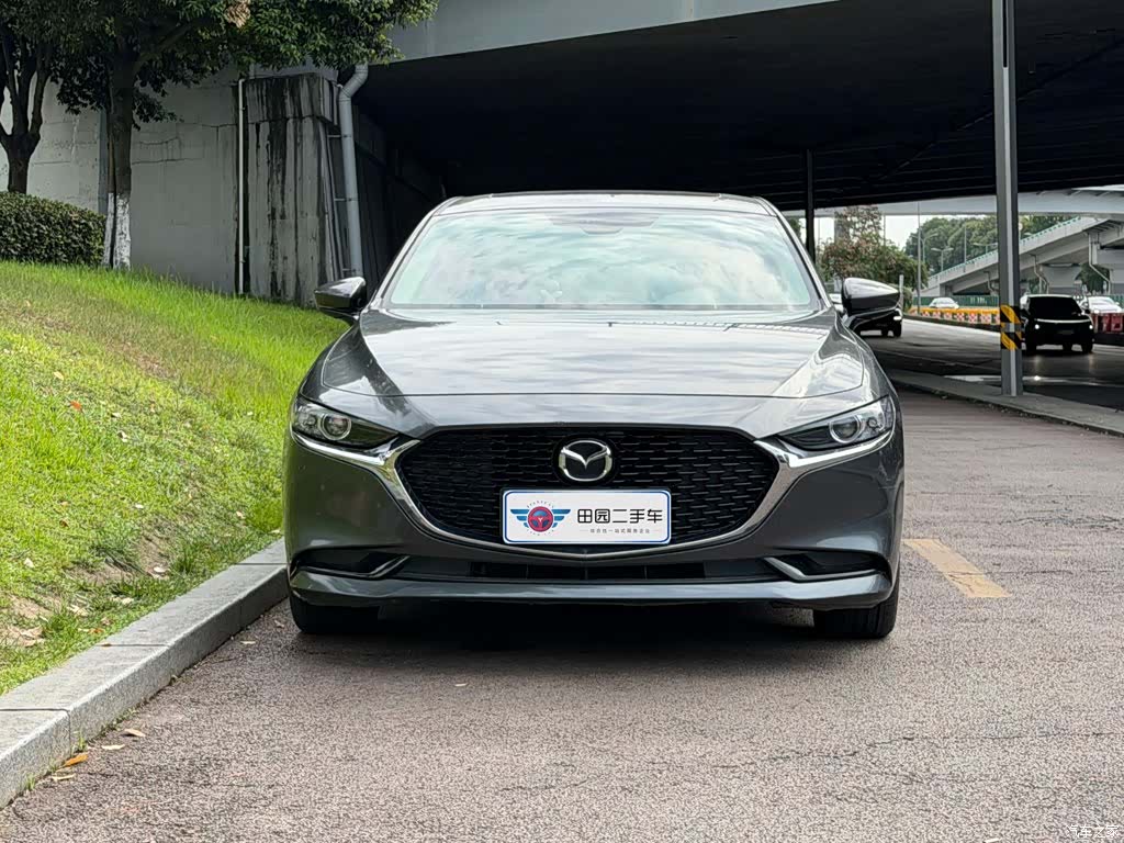 Mazda Mazda3, 2022 2