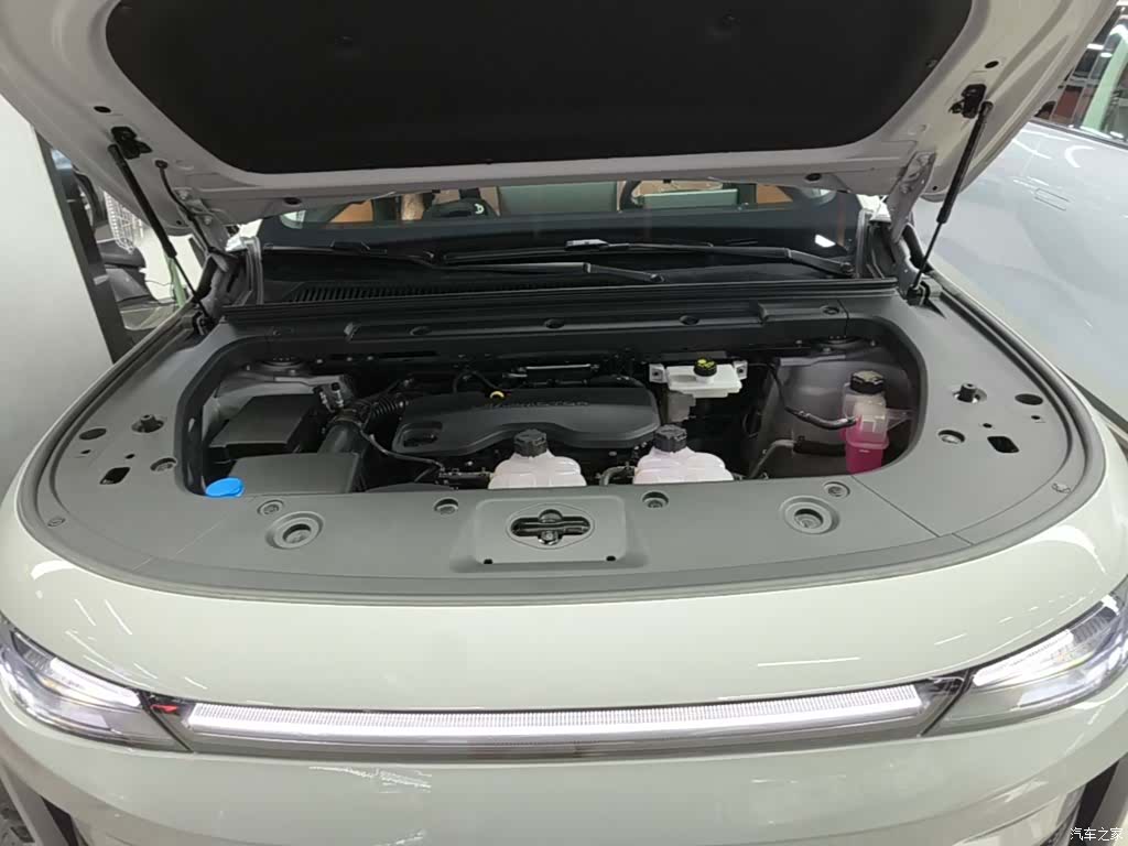 Leapmotor C10, 2025 20