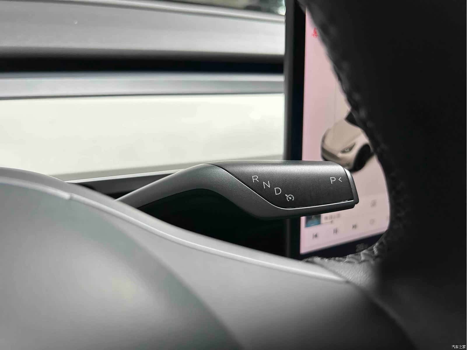 Tesla Model Y, 2021 17