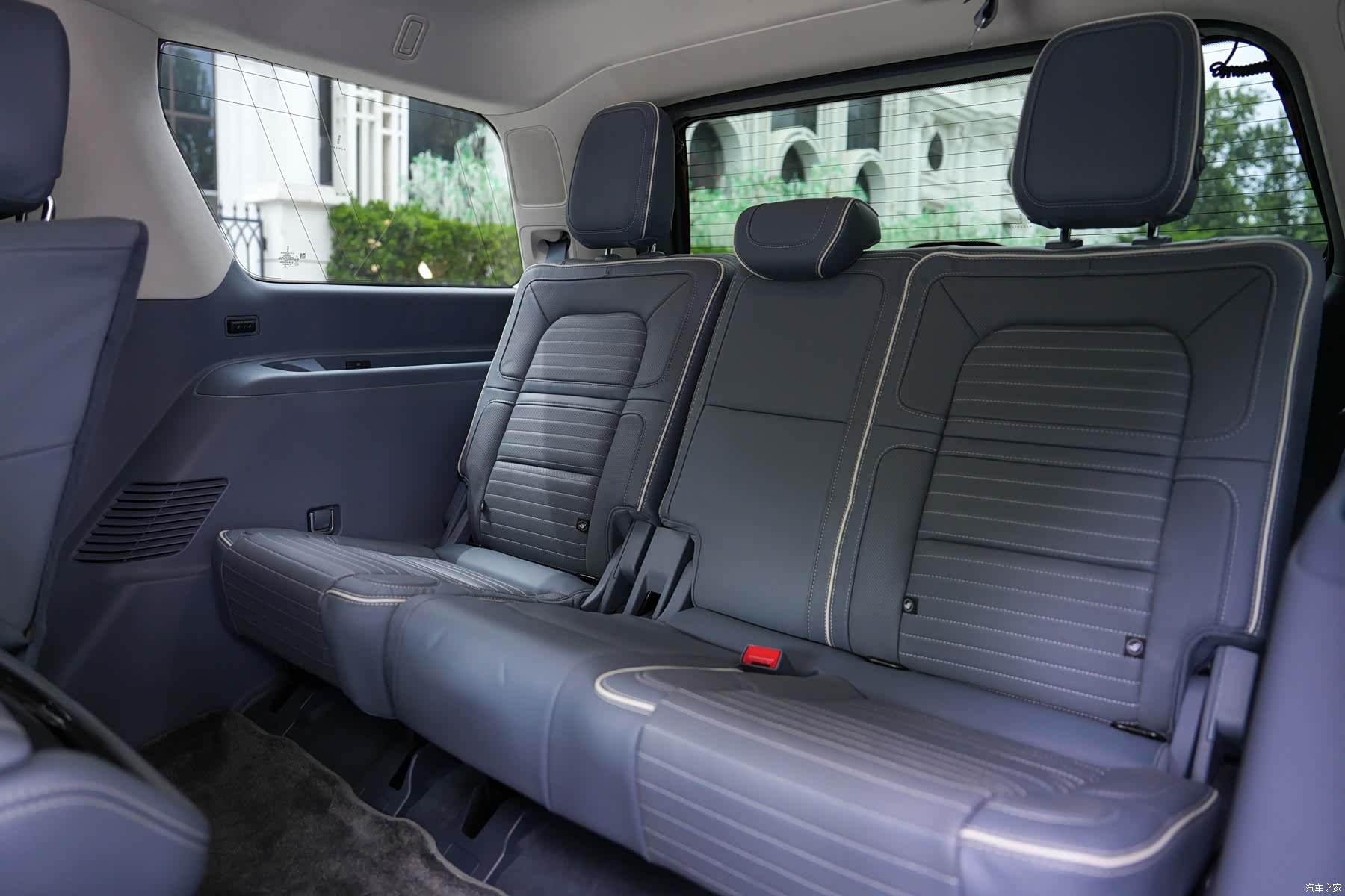 Lincoln Navigator, 2022 22