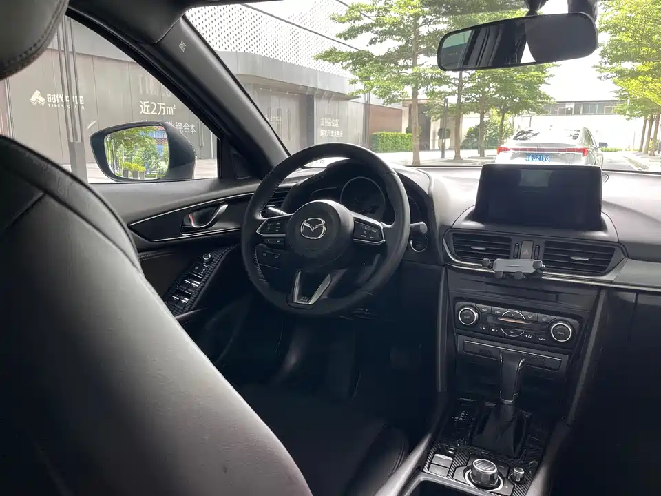 Mazda CX-4