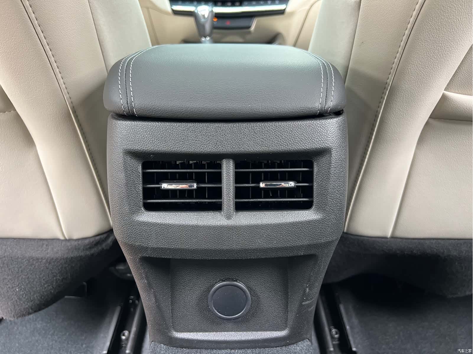 Cadillac CT4, 2023 17