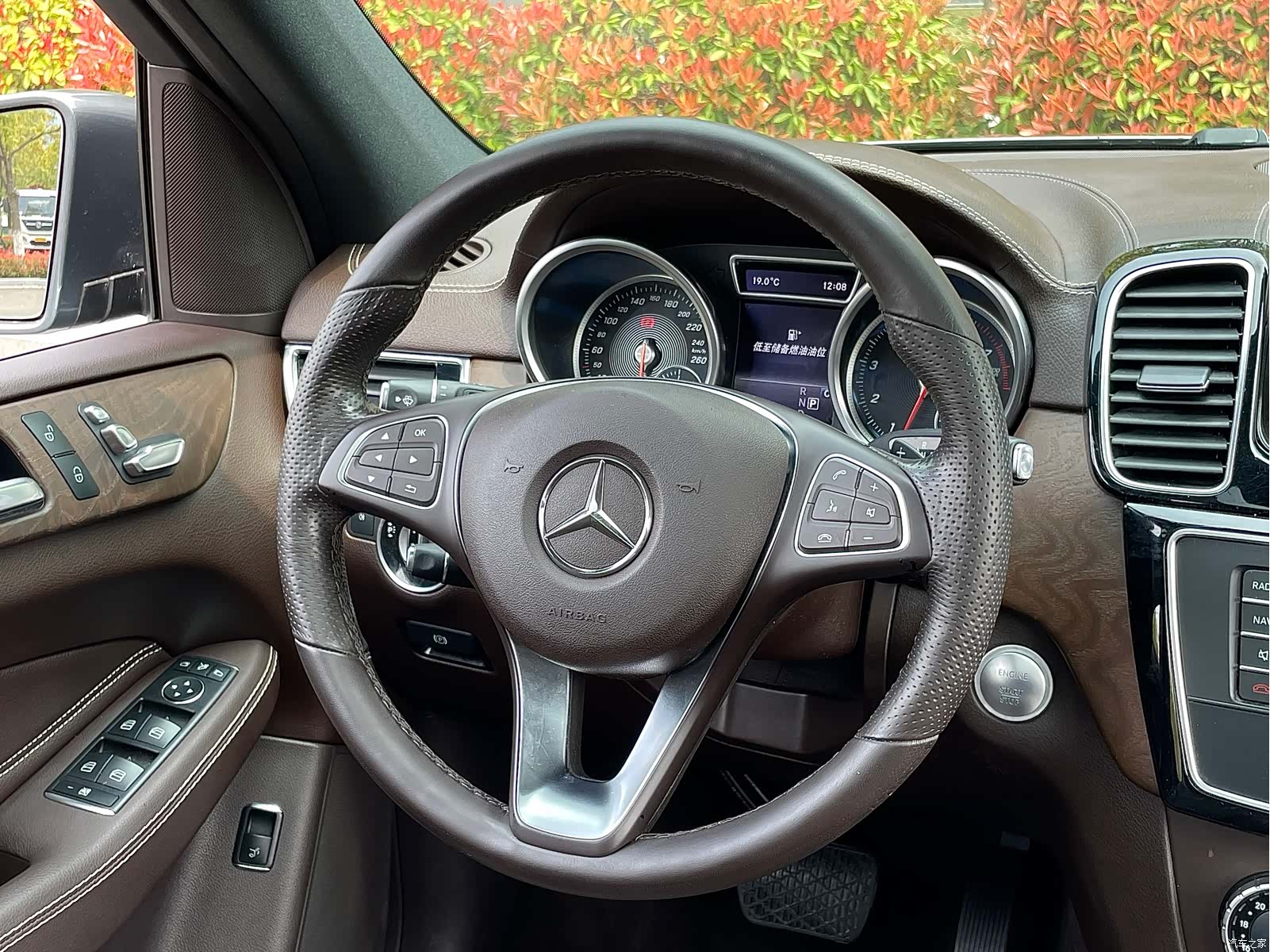 Mercedes-Benz GLE, 2017 8