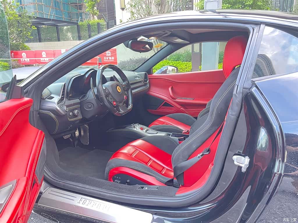 Ferrari 458, 2013 8