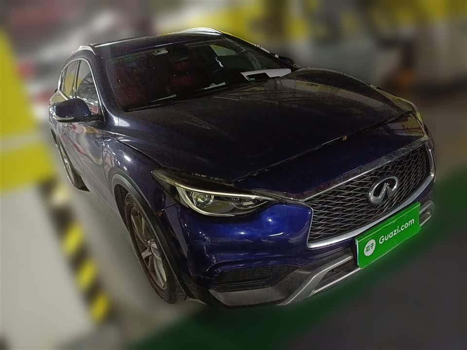 Infiniti QX30