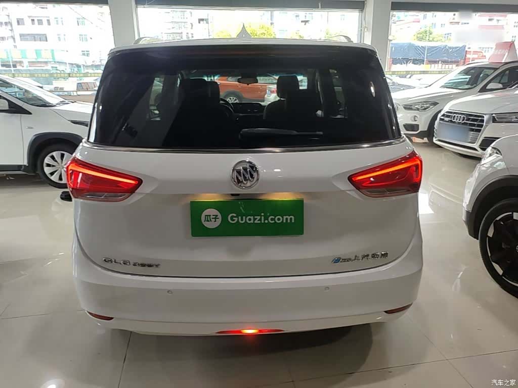 Buick GL6, 2021 6
