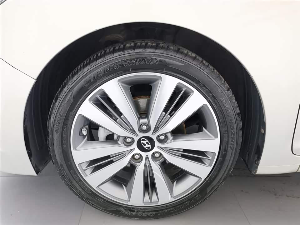 Hyundai Name picture