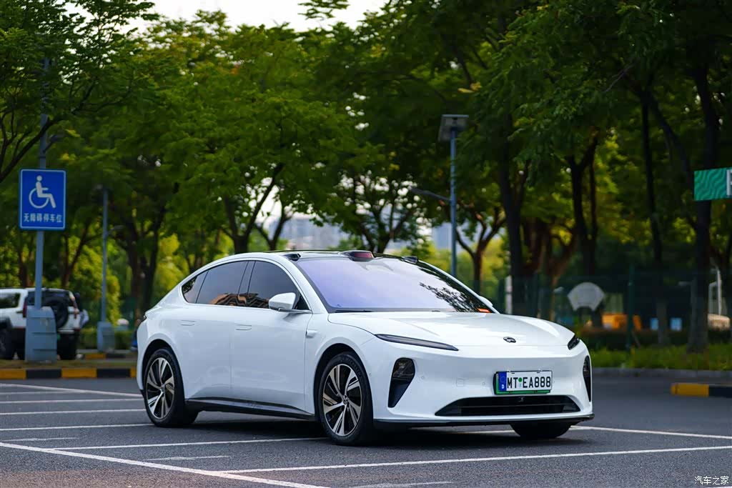 NIO ET5, 2023 7