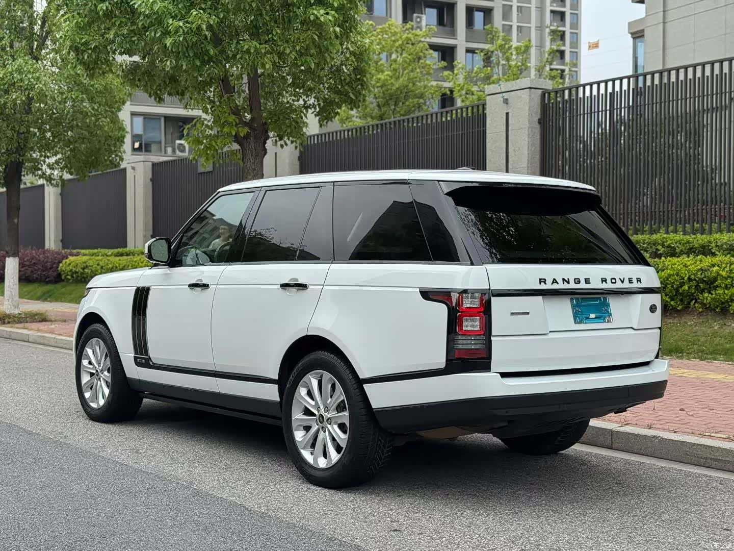 Land Rover Range Rover, 2015 14