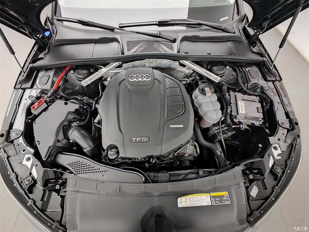 Audi A4L, 2020 6