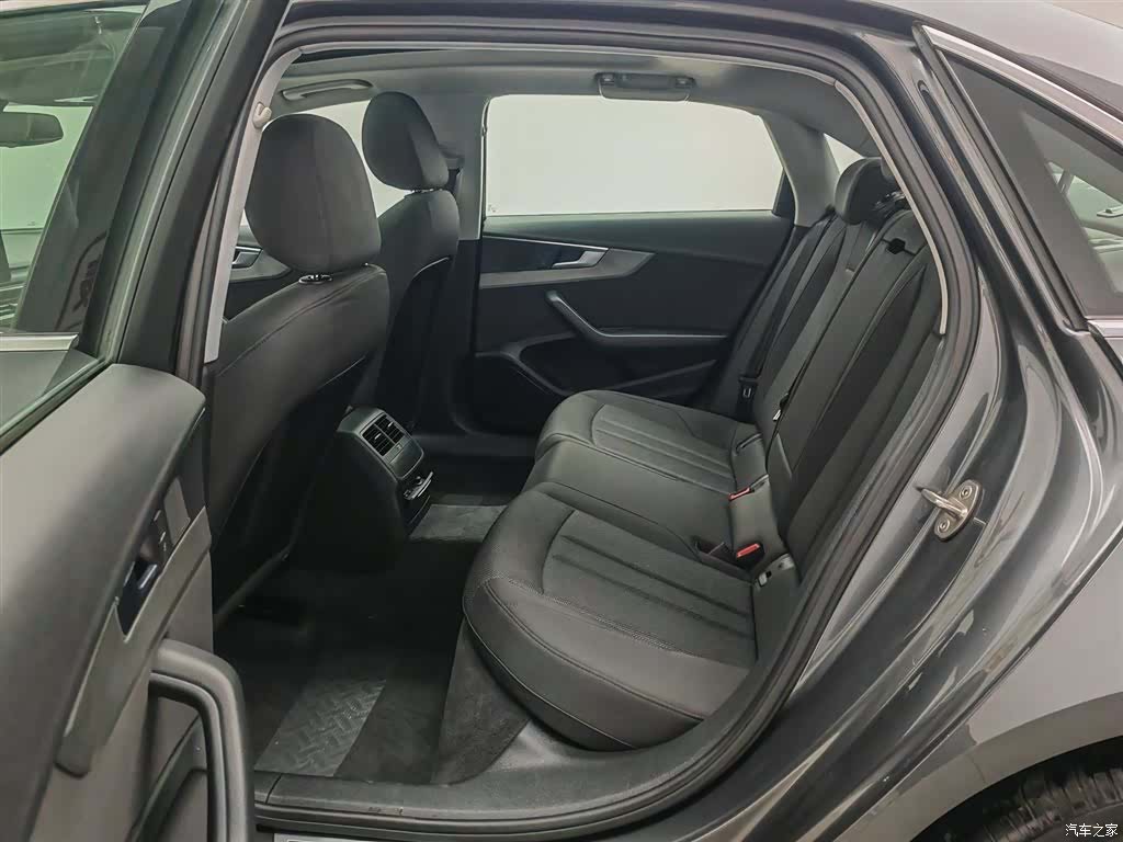 Audi A4L, 2020 15