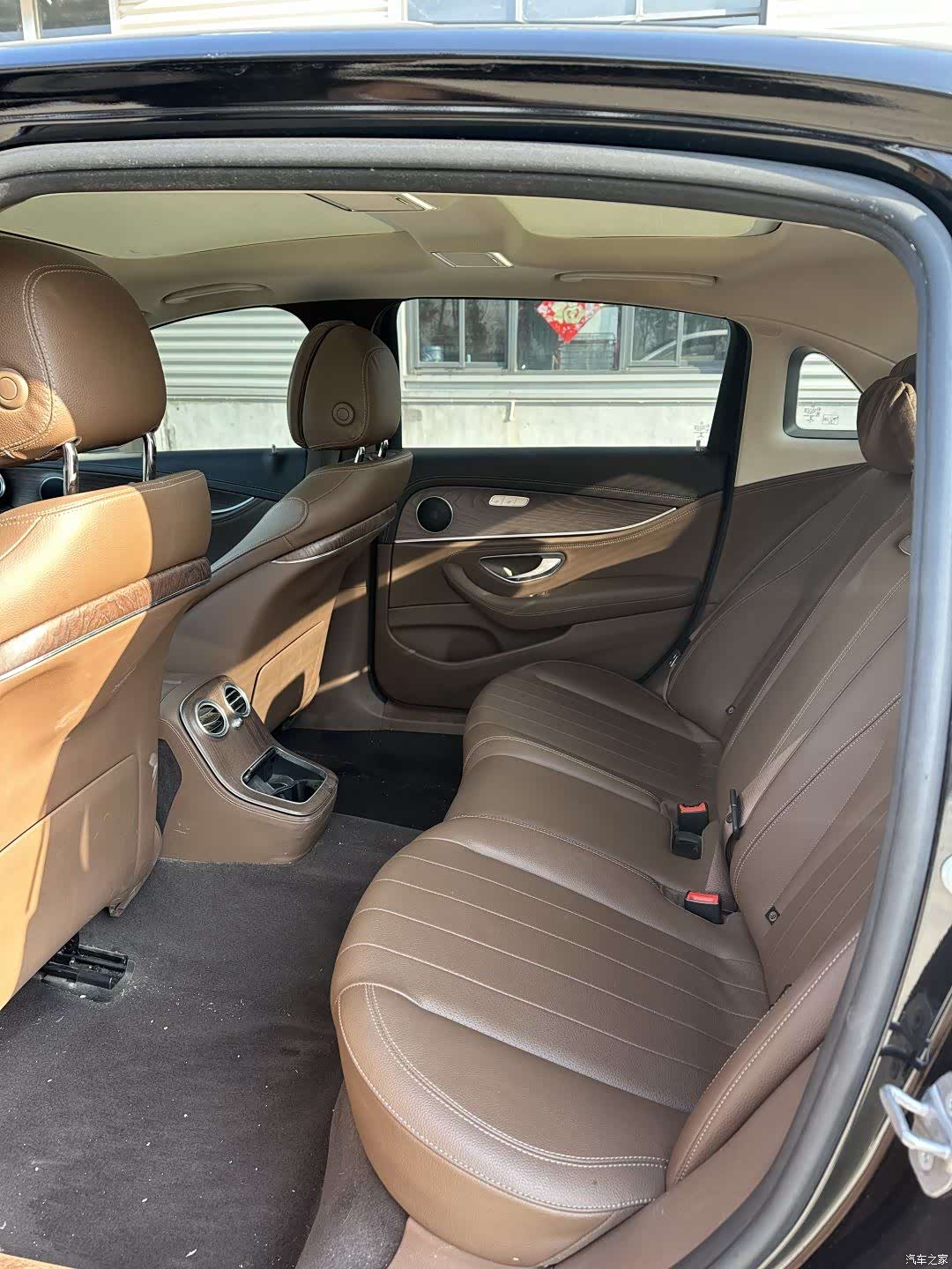 Mercedes-Benz E-Class, 2022 все фото