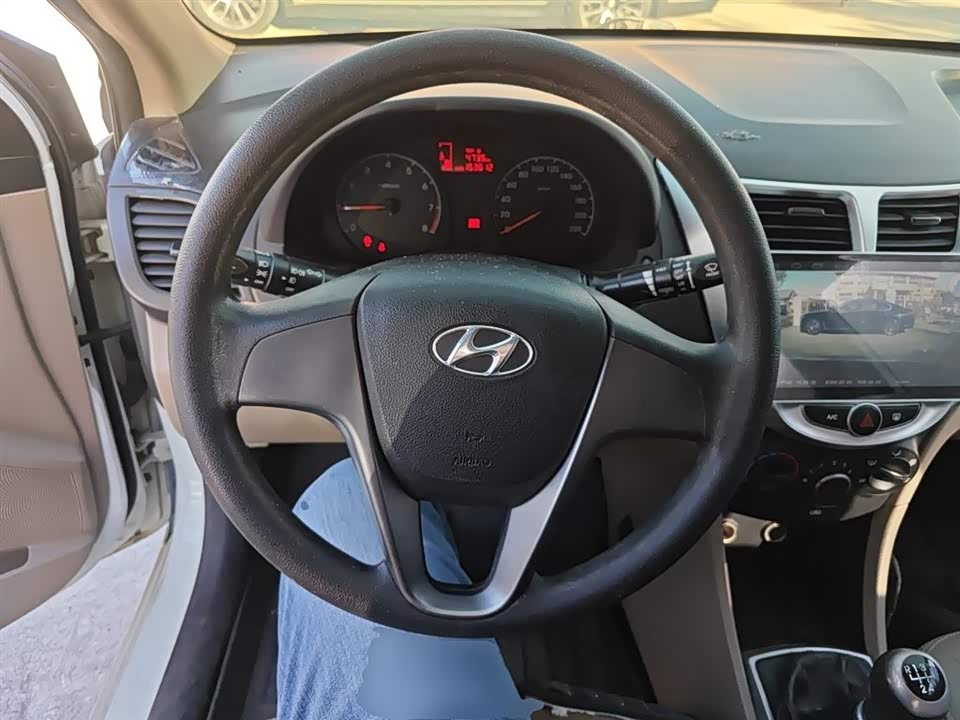 Hyundai Rena