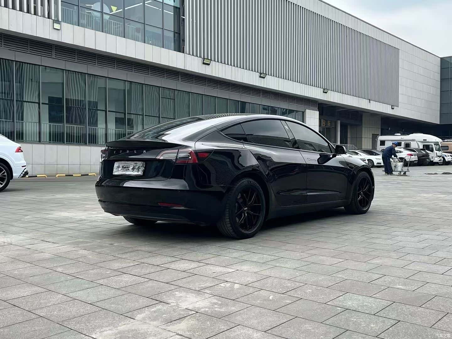 Tesla Model 3, 2021 14