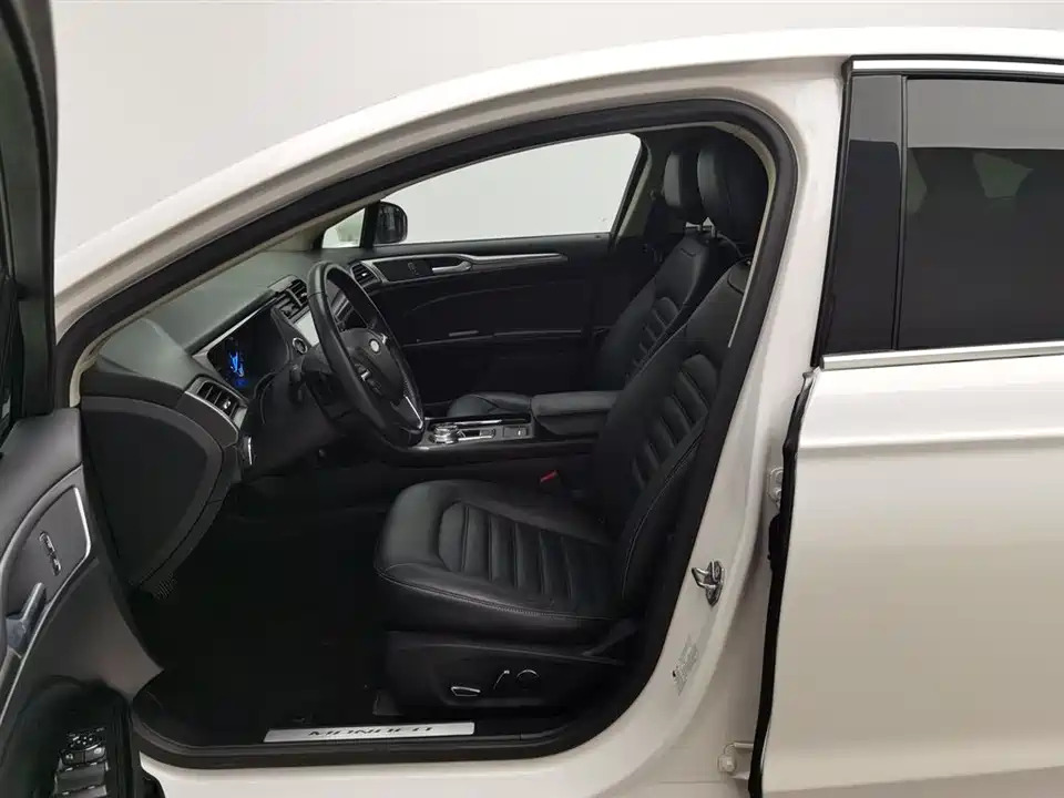 Ford Mondeo Ford Mondeo