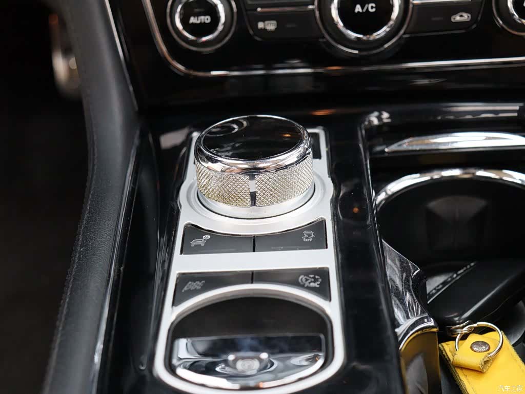 Jaguar XJ, 2014 20