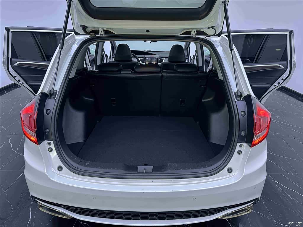 Honda Jade, 2017 7